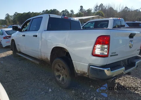 2023 Ram 1500 Big Horn 4X4 6'4 Box z USA, uszkodzony, nr VIN 1C6SRFMT3PN689803